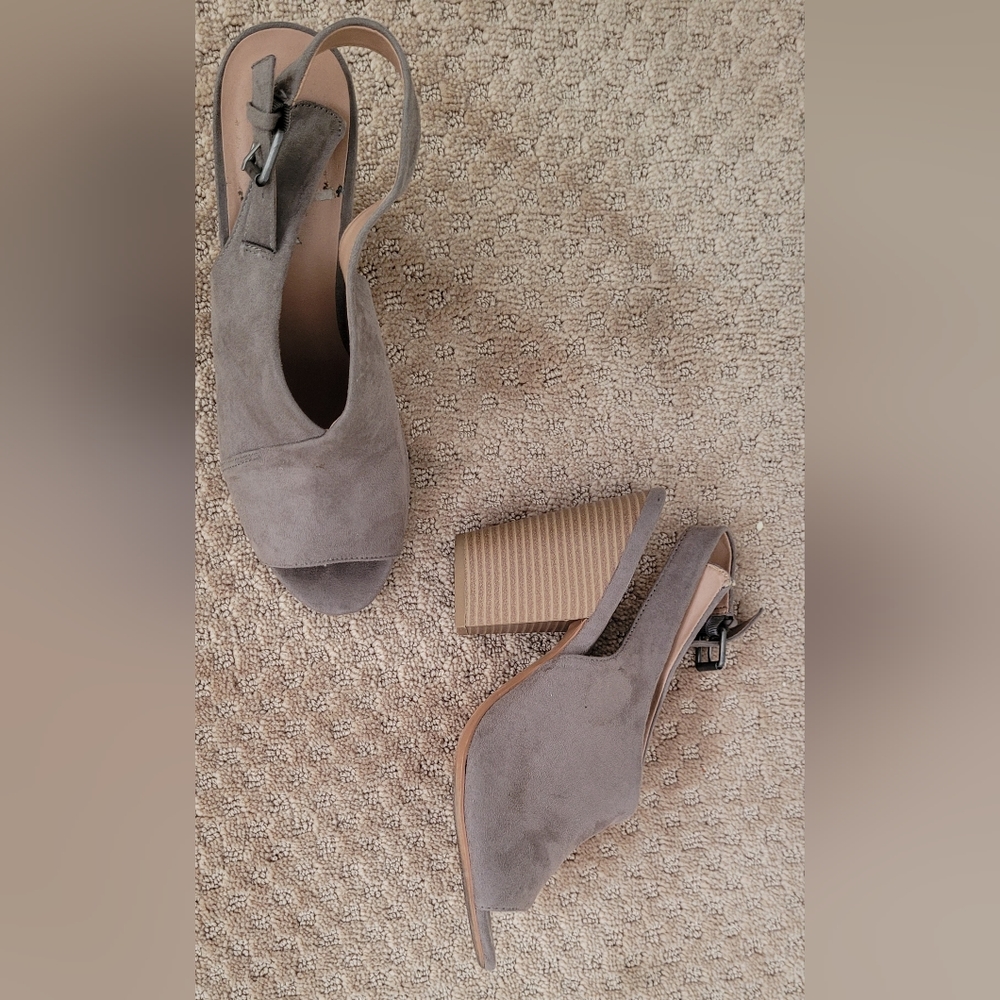 Joe's Jeans open toe heels size 10 euc